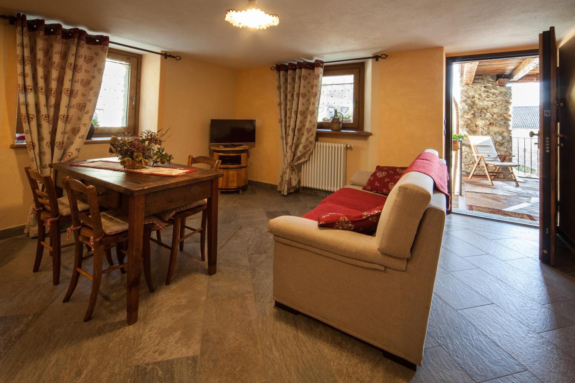Apartmán Souvenir De Tsaneli Roisan Pokoj fotografie