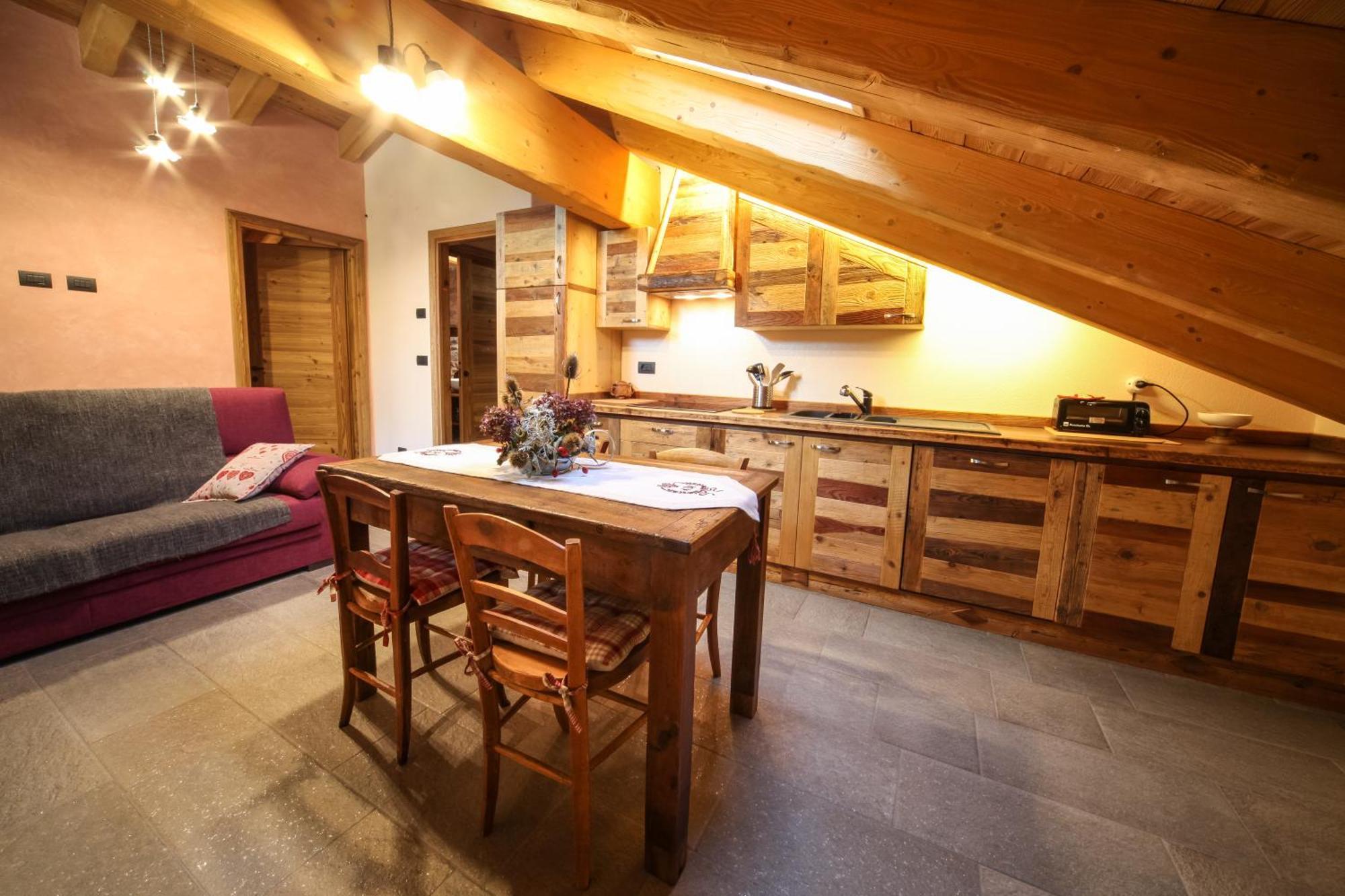 Apartmán Souvenir De Tsaneli Roisan Pokoj fotografie