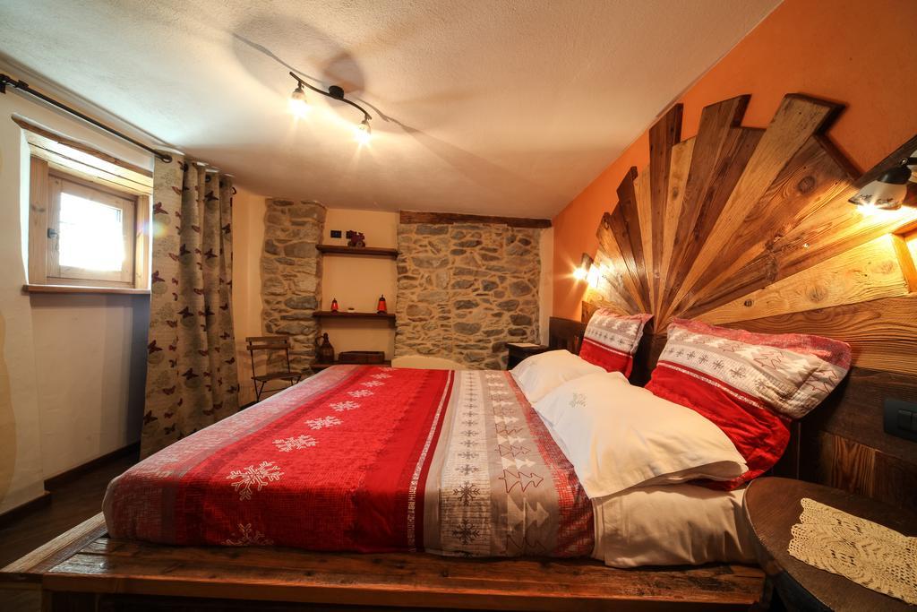 Apartmán Souvenir De Tsaneli Roisan Pokoj fotografie