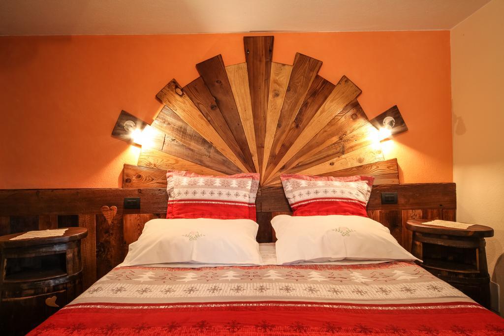 Apartmán Souvenir De Tsaneli Roisan Pokoj fotografie