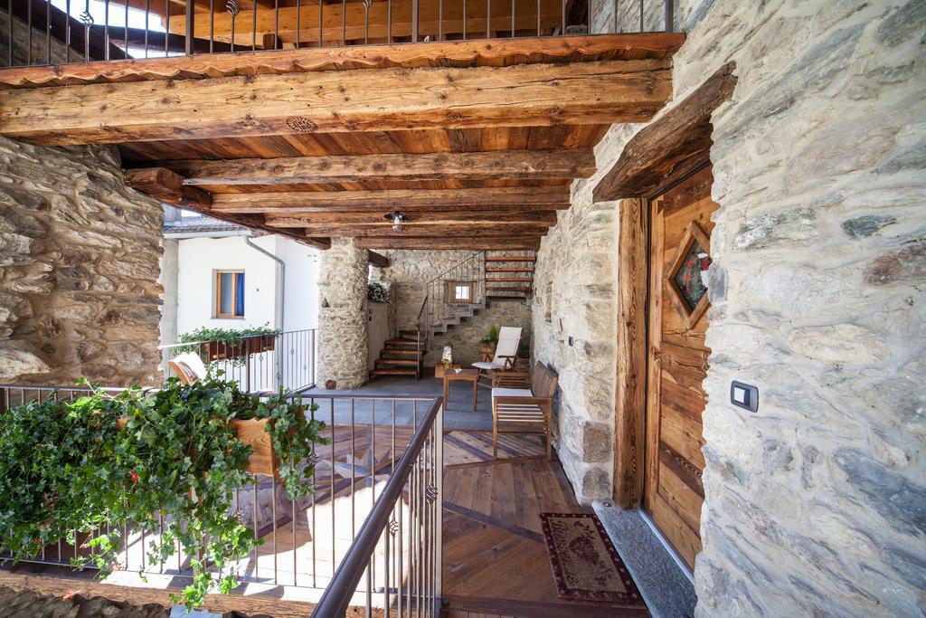 Apartmán Souvenir De Tsaneli Roisan Pokoj fotografie