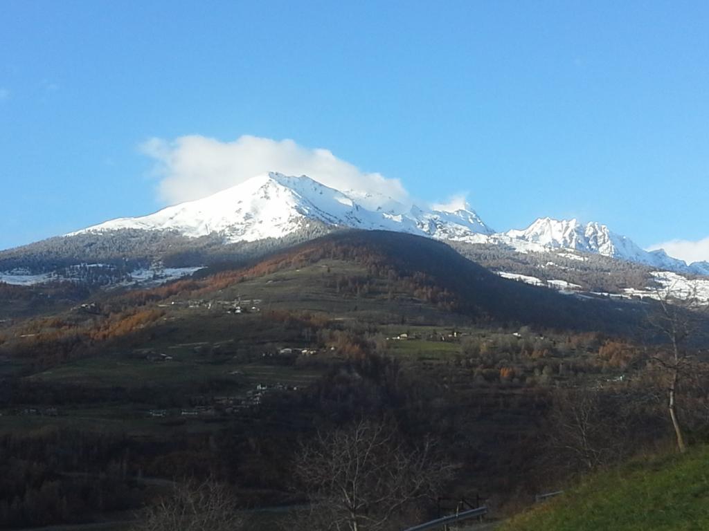 Apartmán Souvenir De Tsaneli Roisan Exteriér fotografie