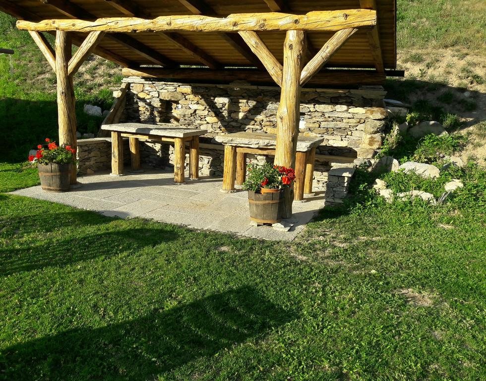 Apartmán Souvenir De Tsaneli Roisan Exteriér fotografie