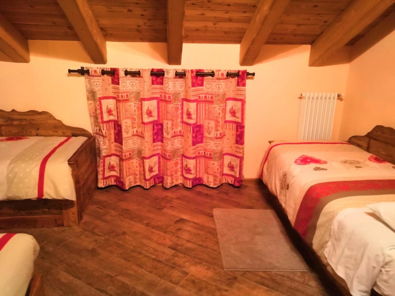 Apartmán Souvenir De Tsaneli Roisan Exteriér fotografie